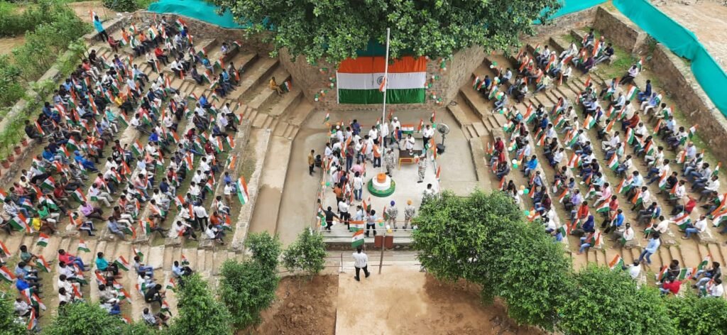 Pic Raheja Developers and Kathputli Colony Slum Dwellers Celebrate Dream Mission at AMRIT MAHOTSAV Together