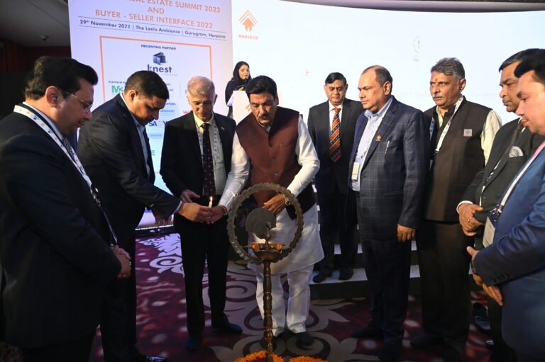 Power Minster Government of Haryana Mr Ranjit Singh at NAREDCO Haryana Real Estate Summit with Mr. Parveen Jain Chairman NAREDCO