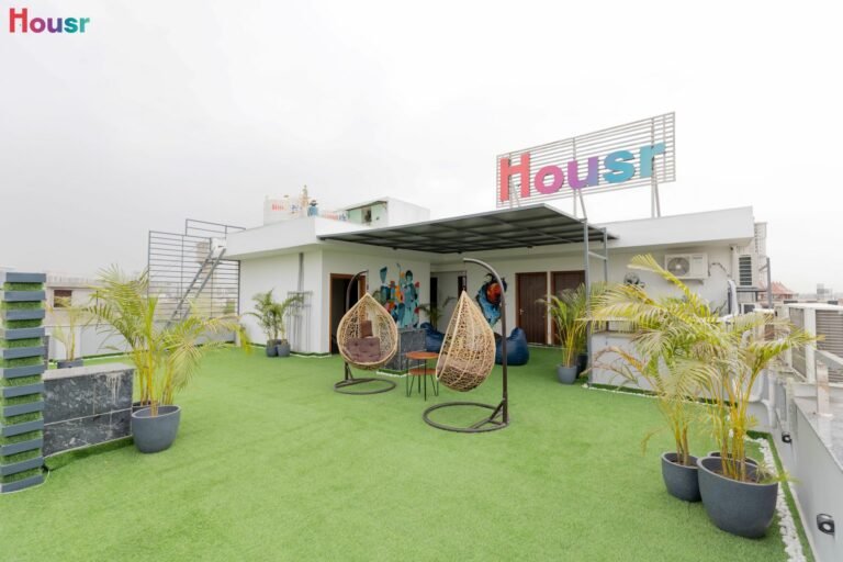 Housr 3