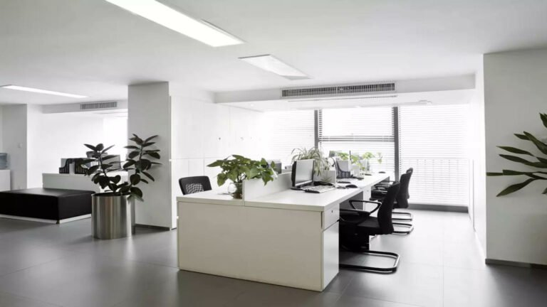 leasing by flex space operators inch closer to that of technology companies