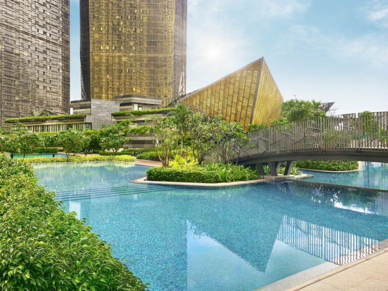 Jewel Clubhouse Exterior Main Image 1