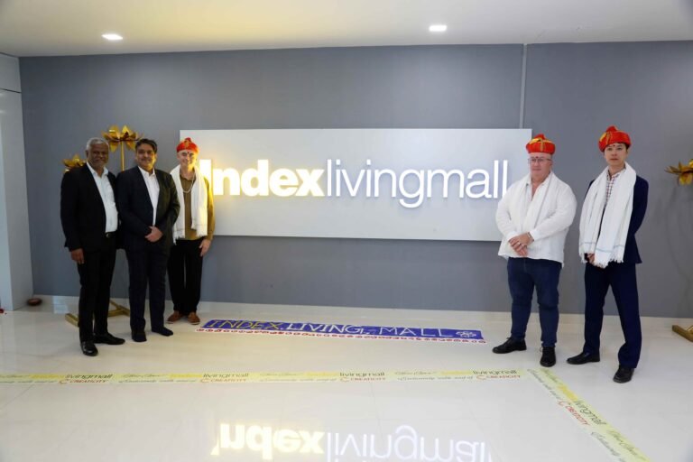 L to R Chetan Kumar Dr. Mahesh M Daviid Cran Gerard Mcgurk and Supphathat Amphaiporn