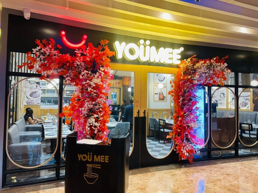 YOUMEE in Vegas Mall 1 1