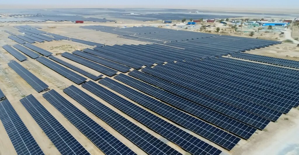 ENGIE 200MW Solar Power Plant Raghanesda Gujarat 1 1 1200x621 1