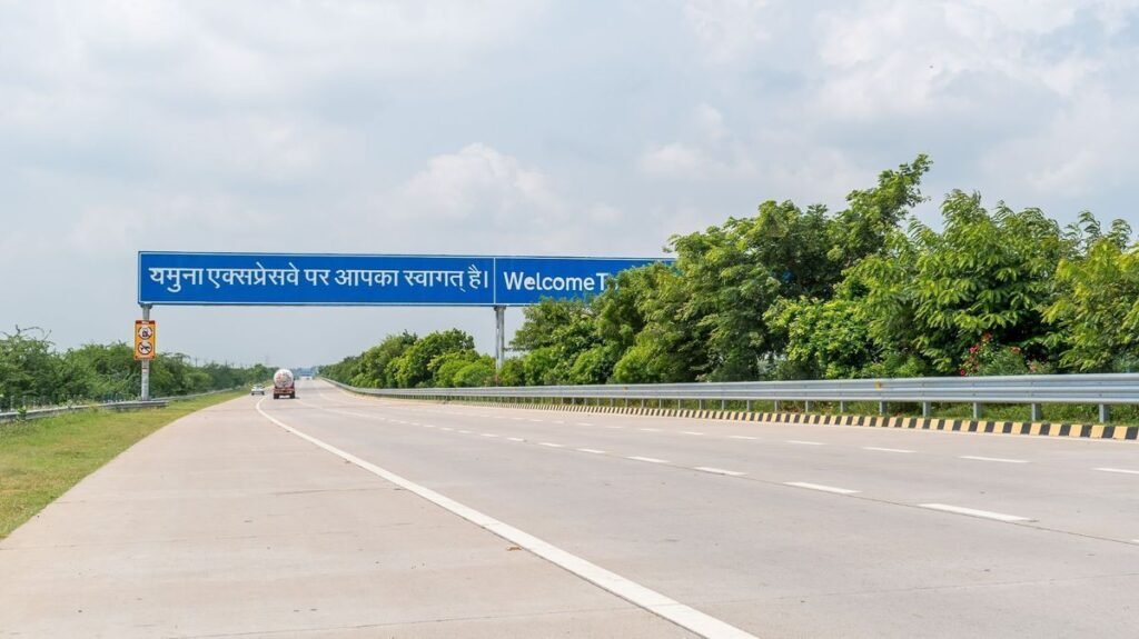 yeida yamuna expressway industrial development authority 0 1200