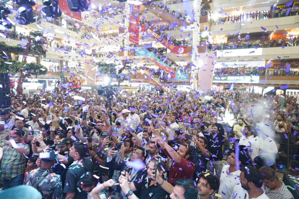 Gaur Mall Sunny Deol