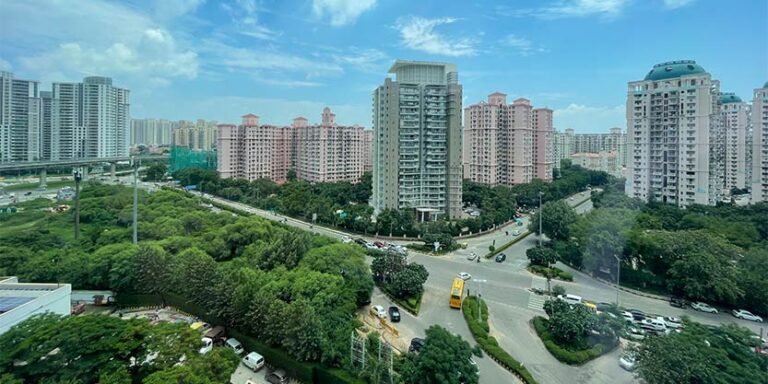 jll delhi ncrs luxury residential market thrives in h1 2024 hero 01 desktop 833x417 1 1