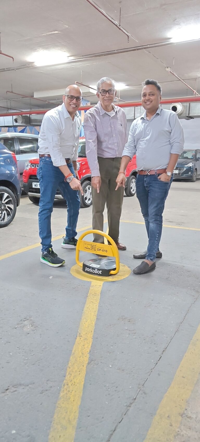 L R Raj Kumar Bihani CMO Co Founder Animesh Mukherjee CTO Co Founder Amrit Choudhury CEO Co Founder Parkobot