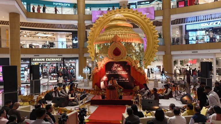 Vegas Mall Dev Deepawali Celebration 3