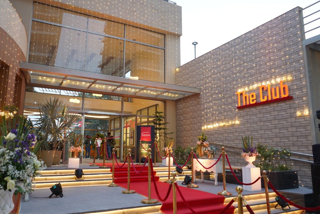 123787.Club House 1