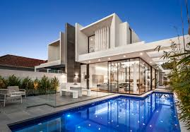 Luxury vs Affordable Real Estate: Which Investment Wins in 2026? 3 Luxury vs Affordable Real Estate: Which Investment Wins in 2026?