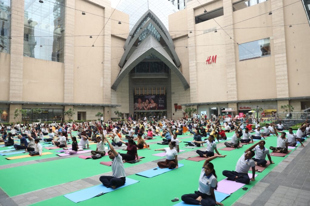 Vegas Mall Hosts Grand International Yoga Day Celebration Drawing Over 600 Participants 2 Vegas Mall Hosts Grand International Yoga Day Celebration Drawing Over 600 Participants
