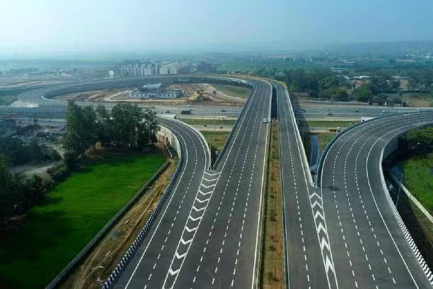 Old Noida vs New Noida: Which Is Better in 2026? 4 image 135