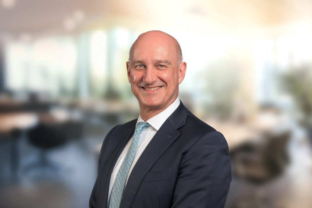 Savills Completes $1.1 Billion Acquisition Of Eastdil Secured LLC 2 SimonShaw SavillsGroupCEO