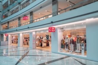 UNIQLO grand storefront with inviting window displays.jpg